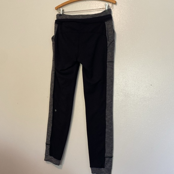 LULULEMON BLACK grey pocket JOGGER PANTS WITH SIDE STRIPE tie waist size  6 - Picture 9 of 12